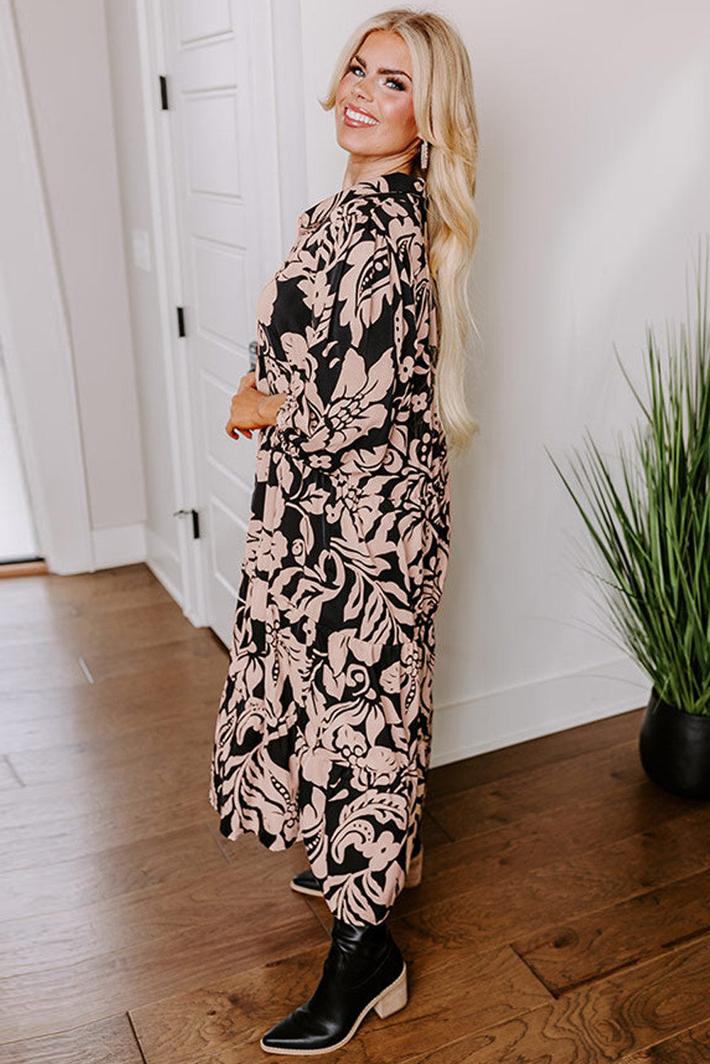 Black Plus Size Floral Printed Puff Sleeve Collared Maxi Dress