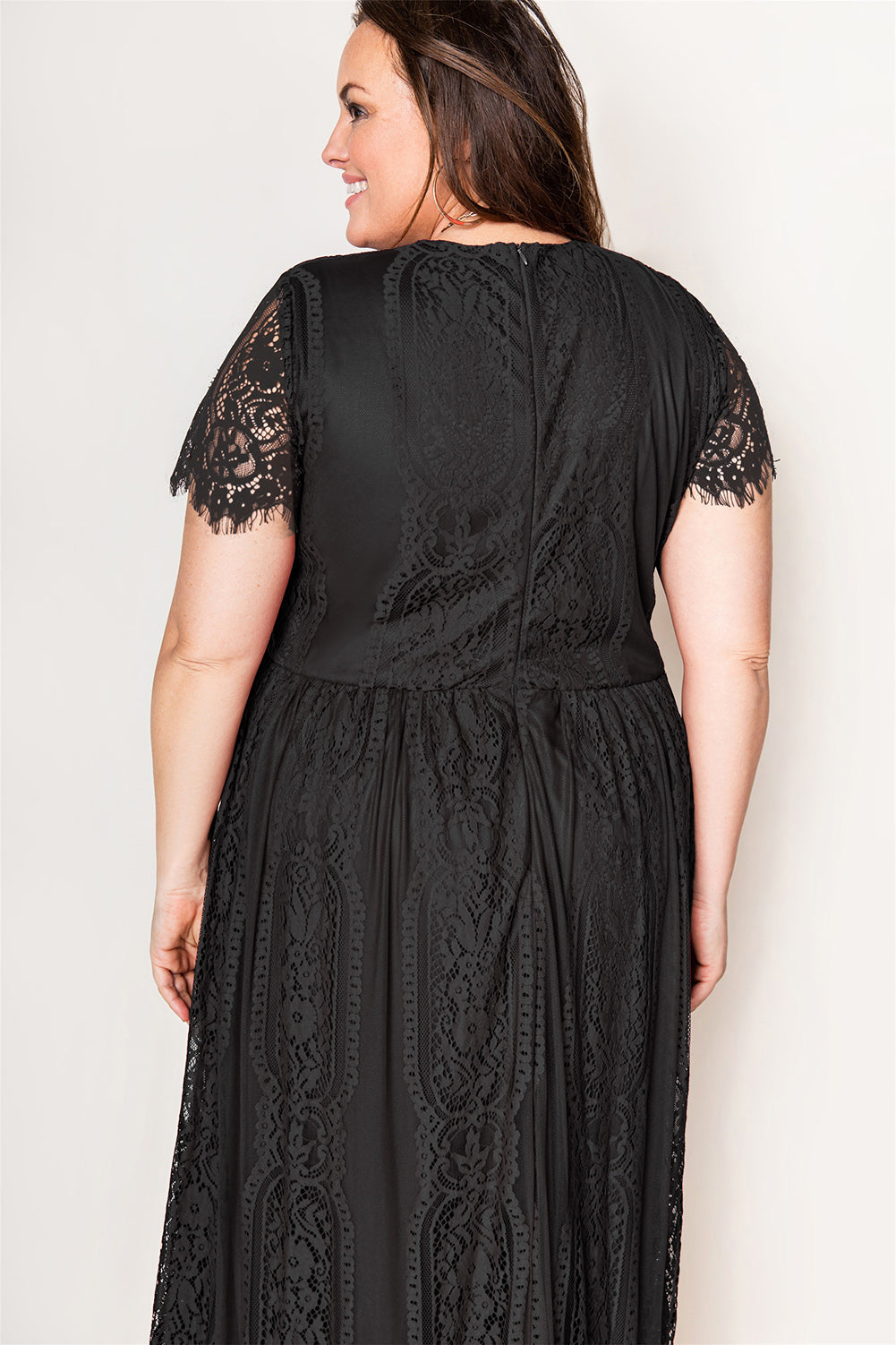 Black Eyelash Lace Short Sleeve Curvy Maxi Dress