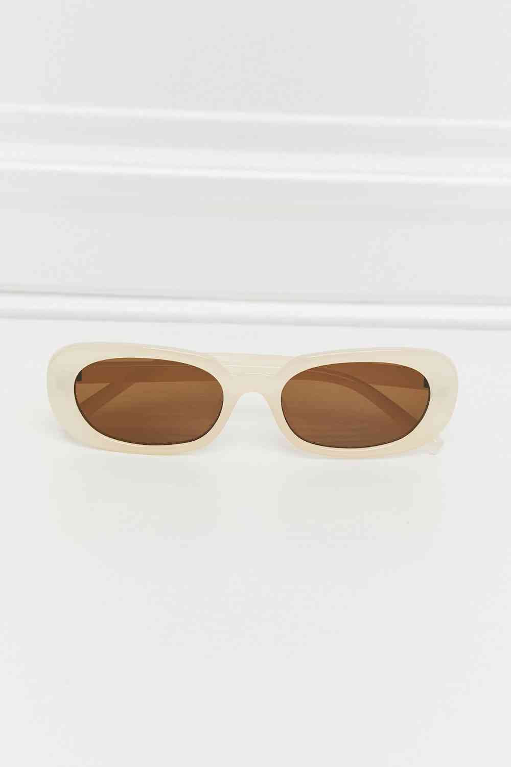 Oval Full Rim Sunglasses